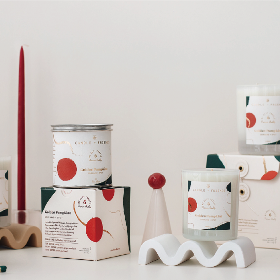 Christmas Themed Scented Candle Packaging Design - Cansu Merdamert