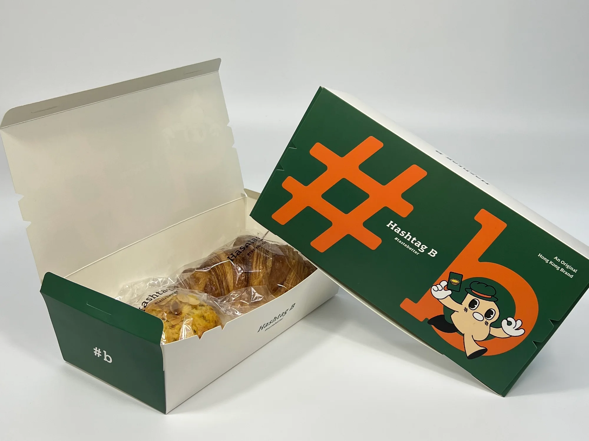 Hashtag B 麵包店包裝訂製: 一套蛋撻盒、酥點盒同牛皮紙袋，出爐即賣都保持品牌感